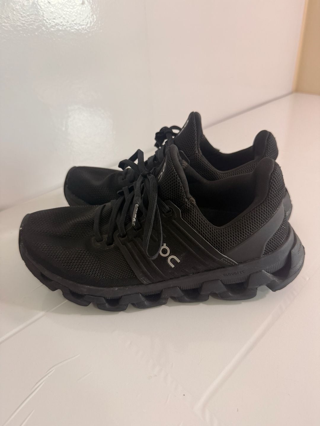 On Cloud Swift Running Shoes Black 8