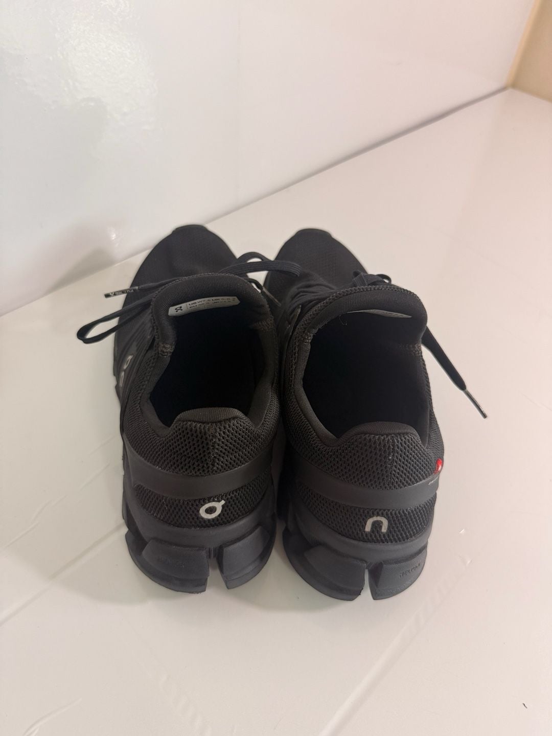 On Cloud Swift Running Shoes Black 10