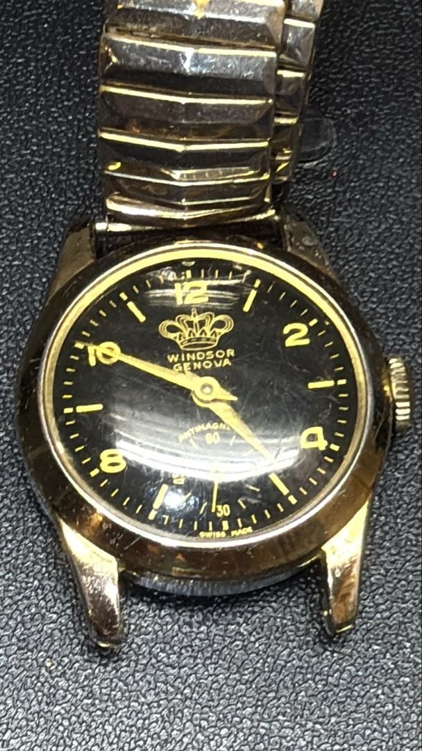 Windsor Geneva Vintage Swiss Antimagnetic Mechanical Watch needs pin in band 6