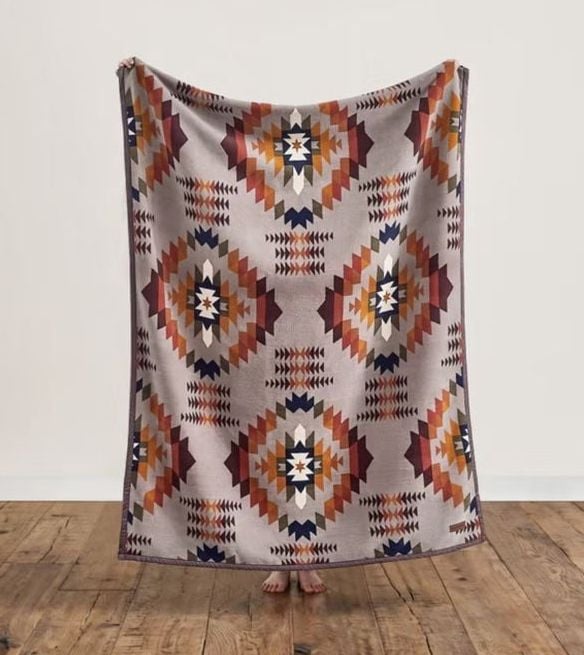 NEW Pendleton Reversible Plush Throw Blanket Sonoran Dusk 50”x70” 3