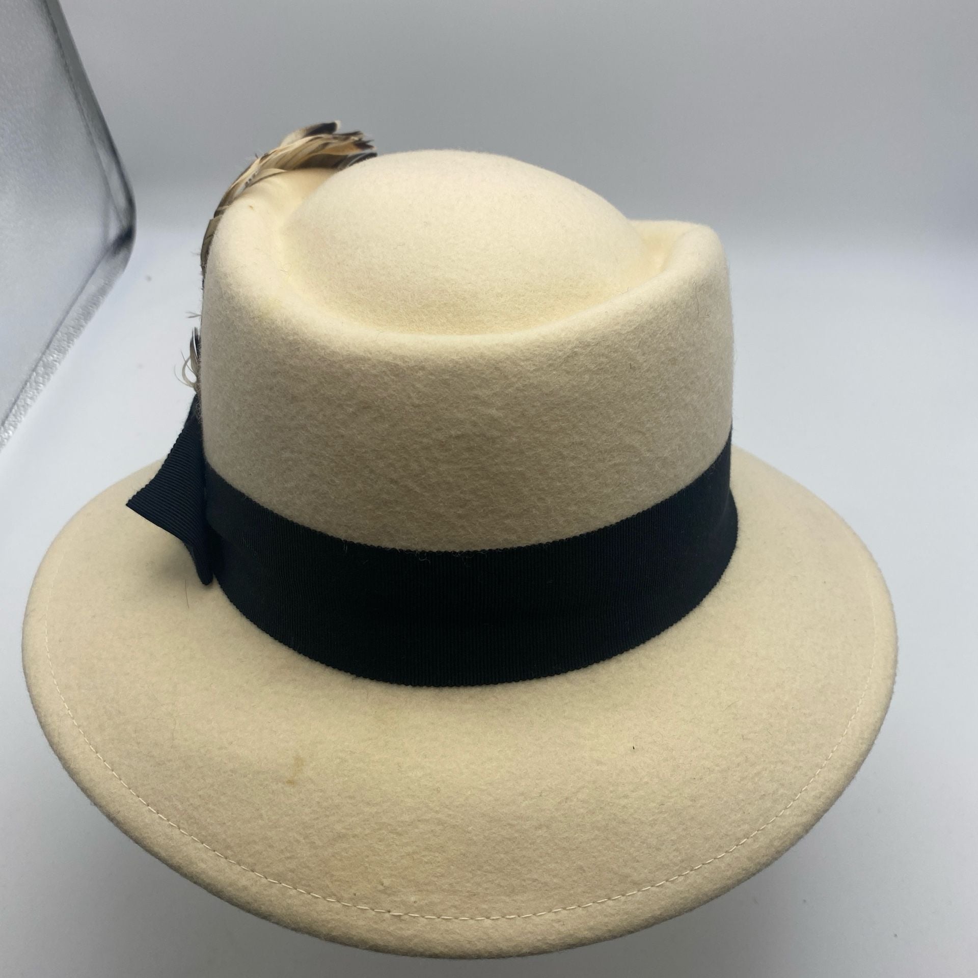 Fabini New York Vintage Wool Hat Feather Trim Ivory 2