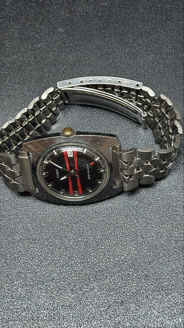 Timex Vintage Mechanical Watch Red Racing Stripe Black Dial Cushion 8