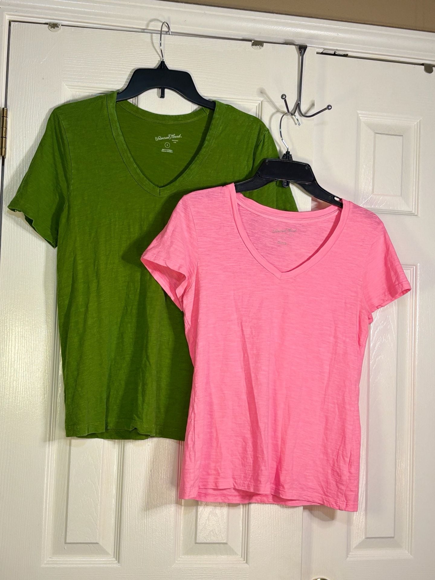 Universal Thread V-Neck Slub Tee Size S Lot of 2 Green Pink Cotton 7
