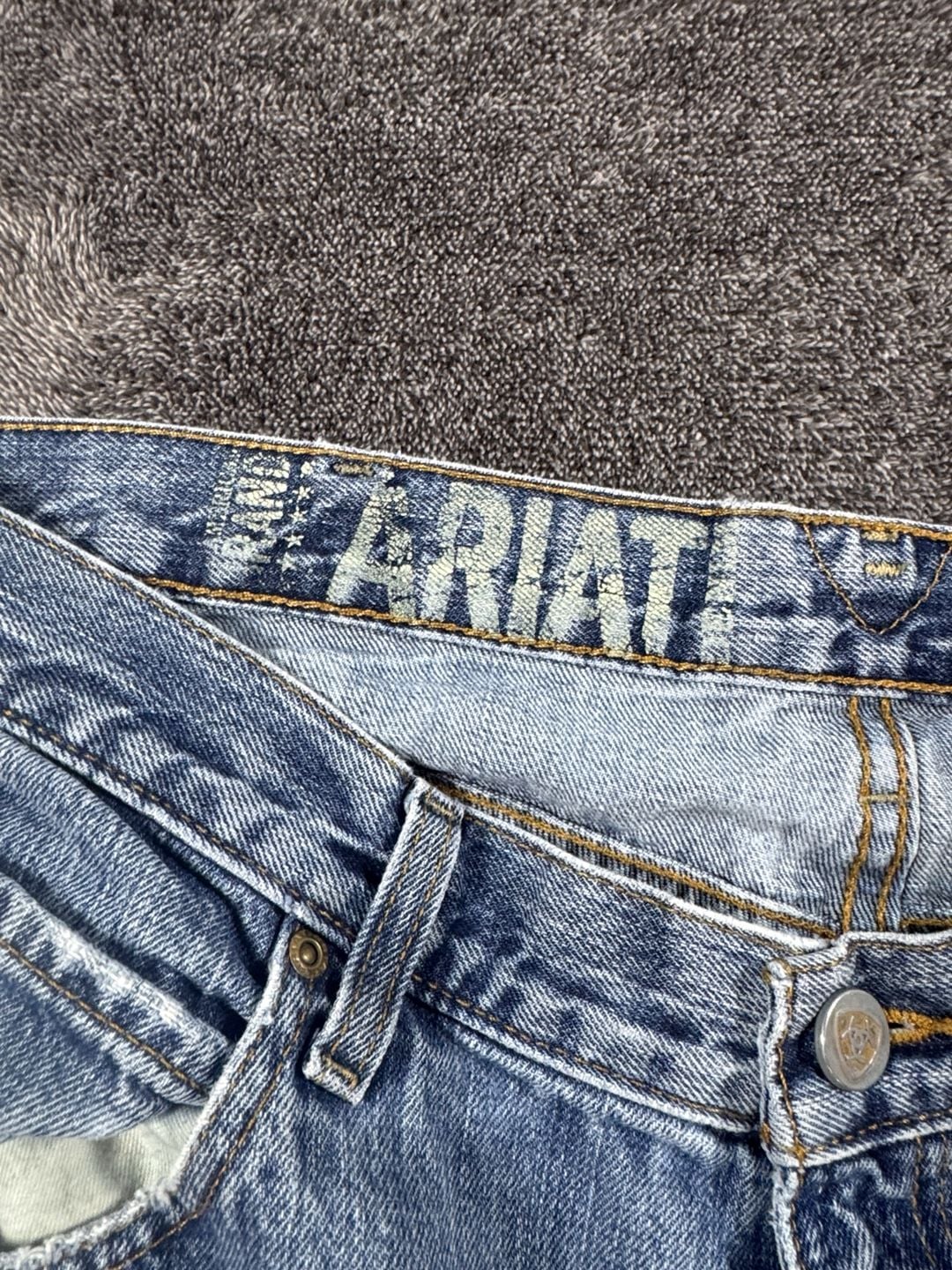 Ariat M4 Low Boot 38x36 Distressed Jeans Light Wash 4
