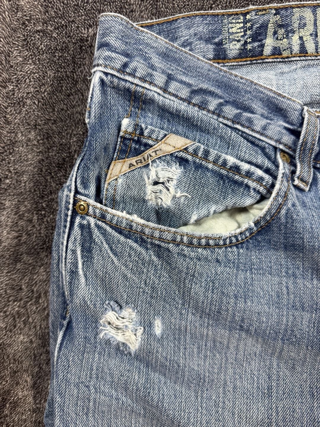Ariat M4 Low Boot 38x36 Distressed Jeans Light Wash 3