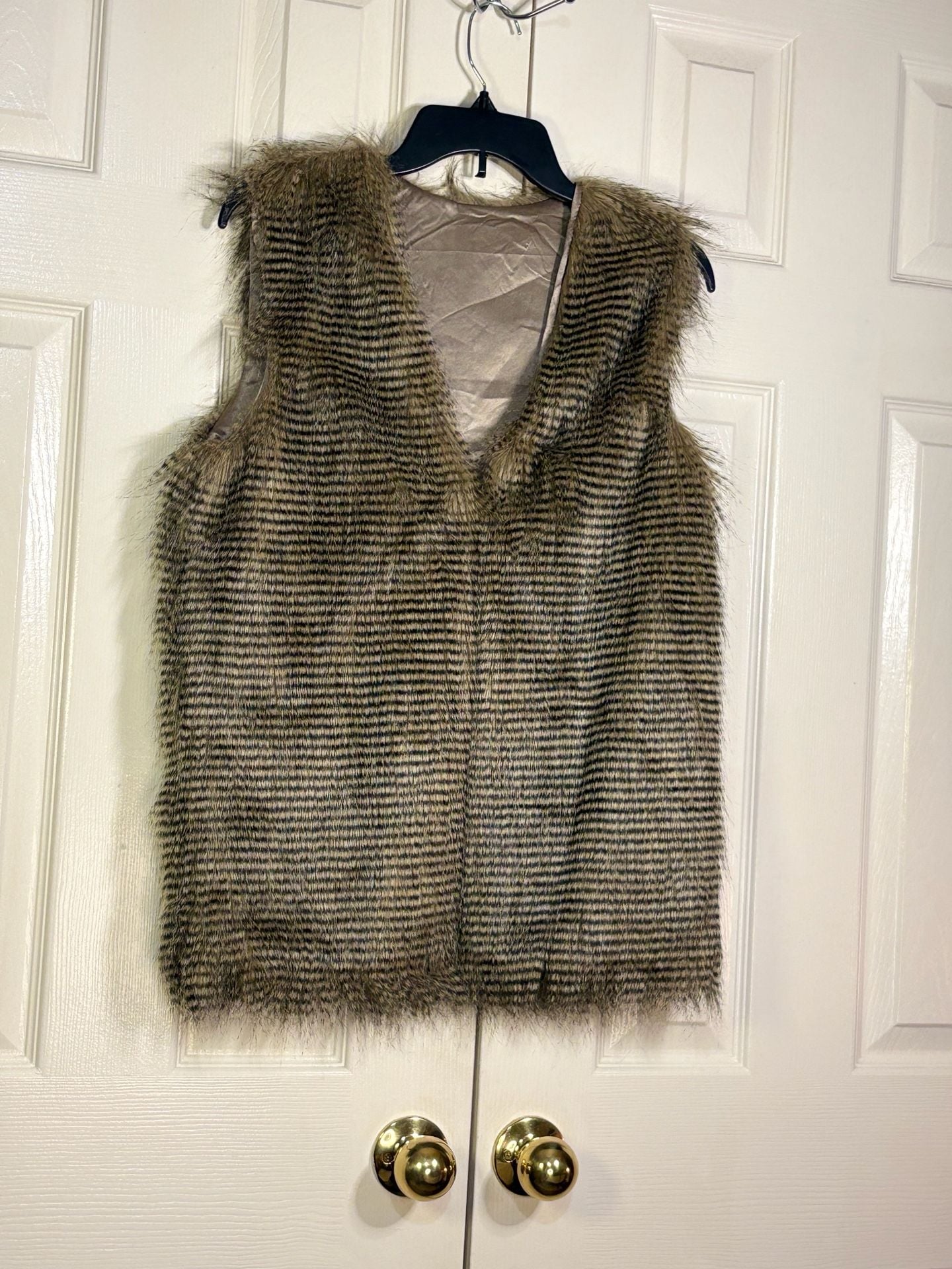 Faux Fur Vest Size L Brown Striped Sleeveless Open Front 5
