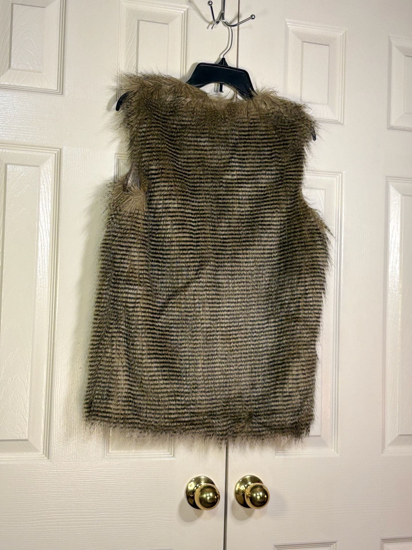 Faux Fur Vest Size L Brown Striped Sleeveless Open Front 6