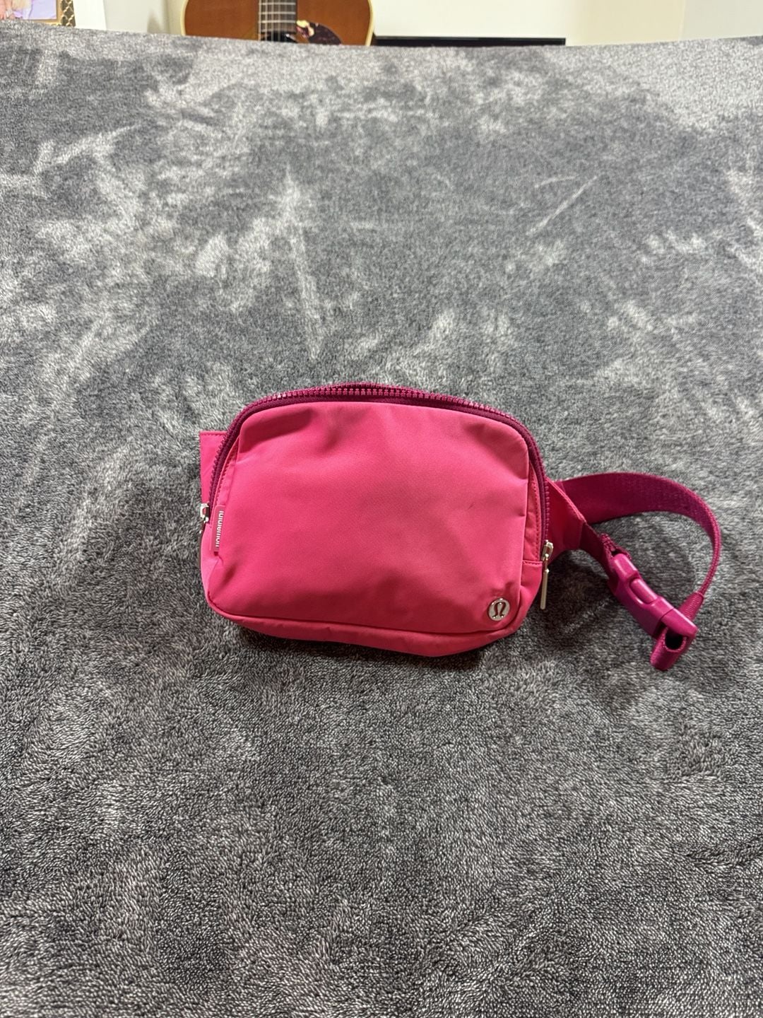 Lululemon Everywhere Belt Bag Pink Pink Neon Pink 4
