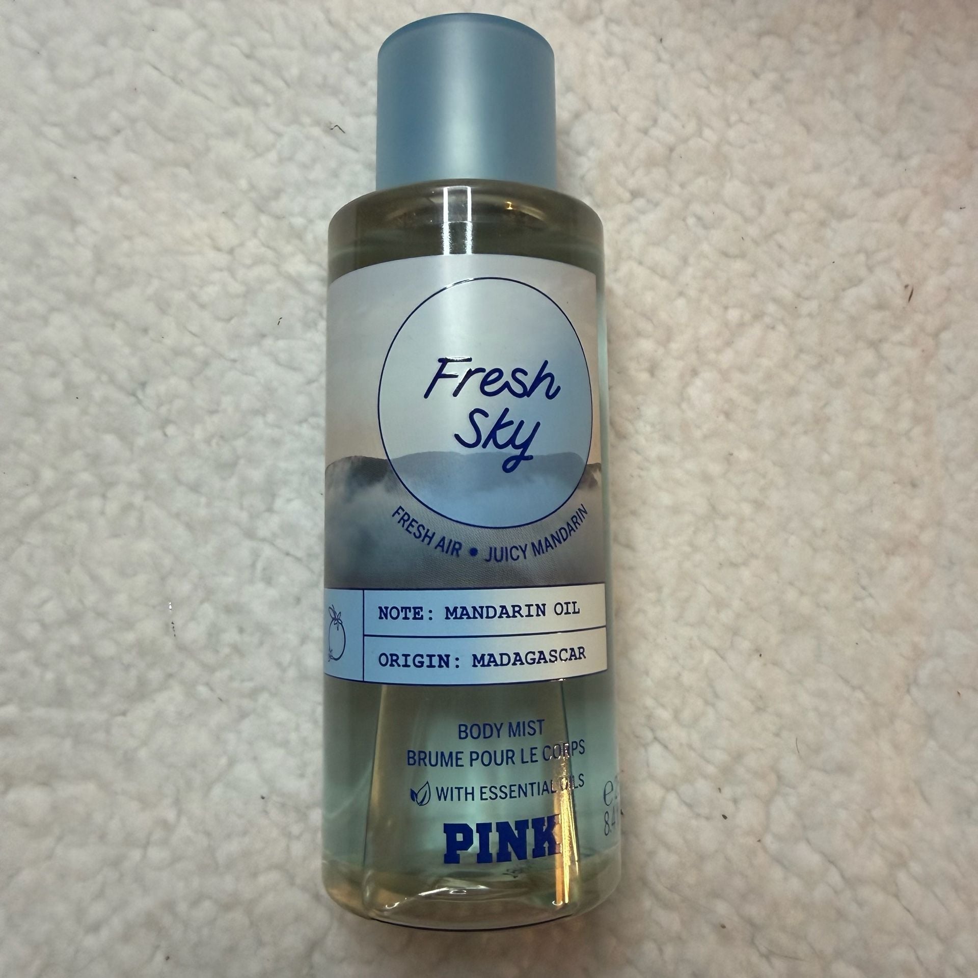 Victoria's Secret Pink Fresh Sky Body Mist Size 8.4 Fl Oz 1