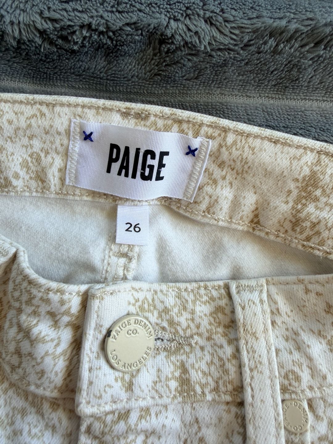 Paige Women’s Hoxton Ankle Skinny Jeans Size 26 Beige Snake Western Quiet Luxury 5