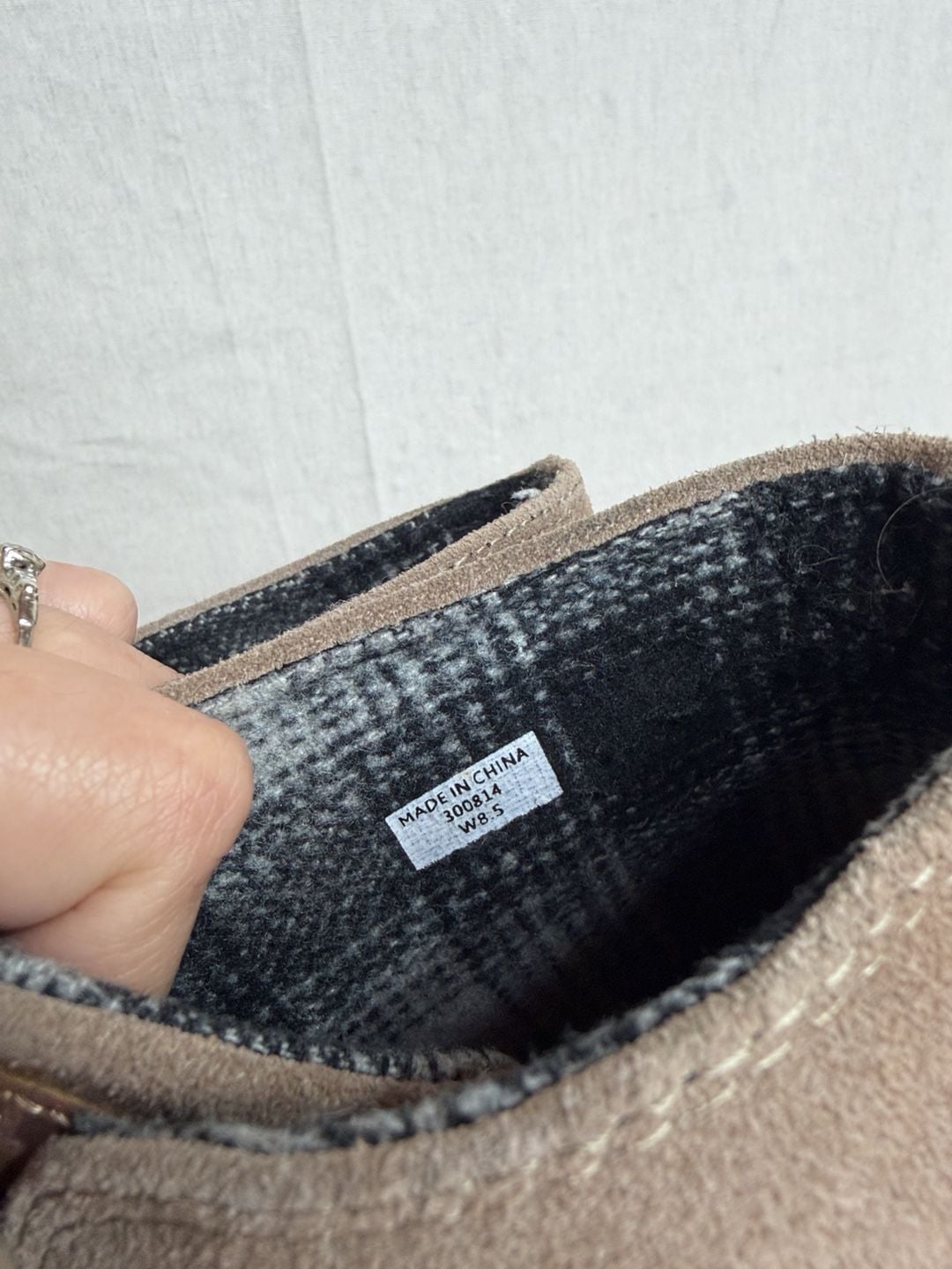 TOMS Desert Wedge Booties Size 8.5 Taupe Suede Lace Up 7