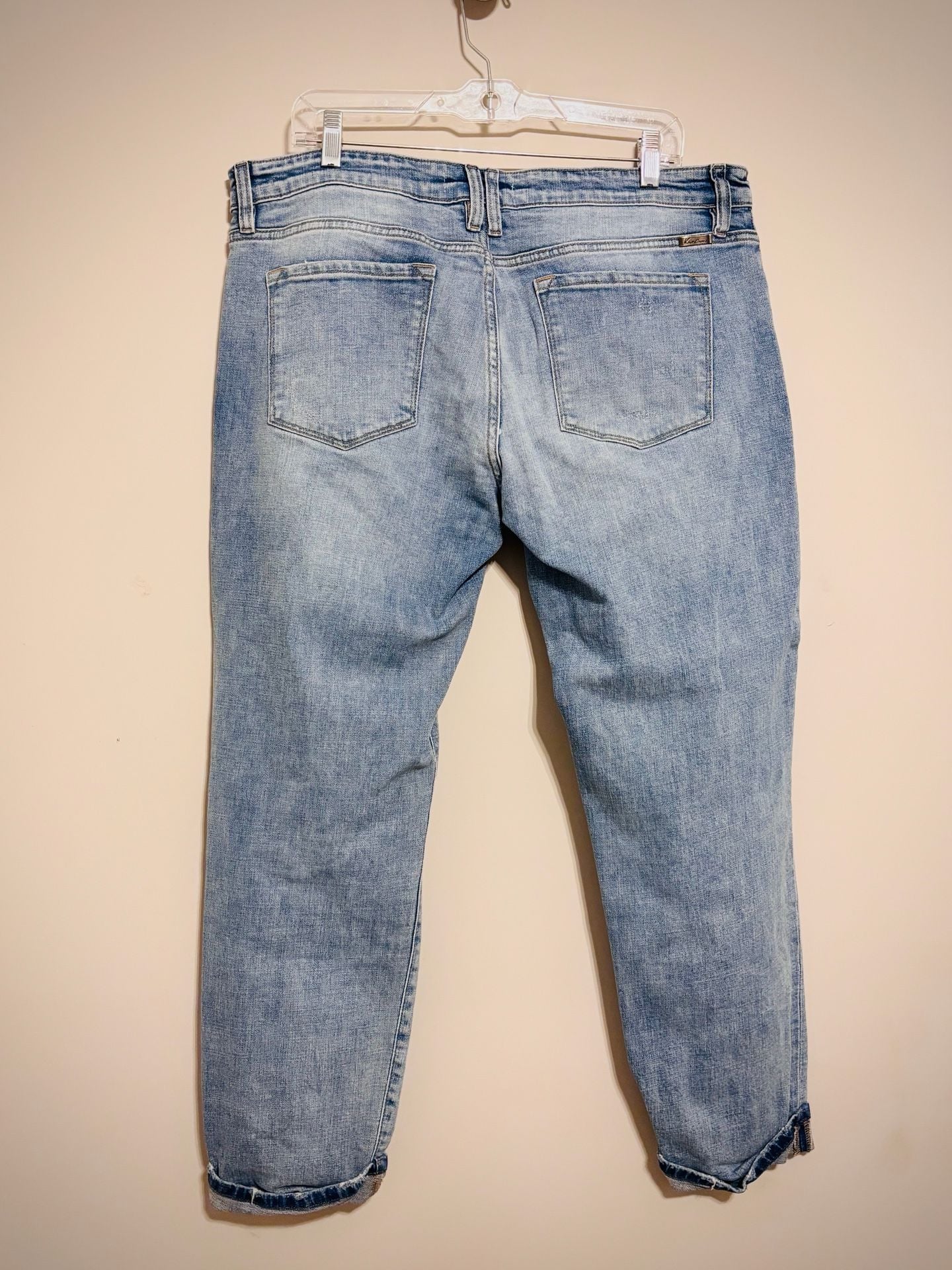 KanCan KC8646L Distressed Denim Jeans 15/31 Light Wash 9