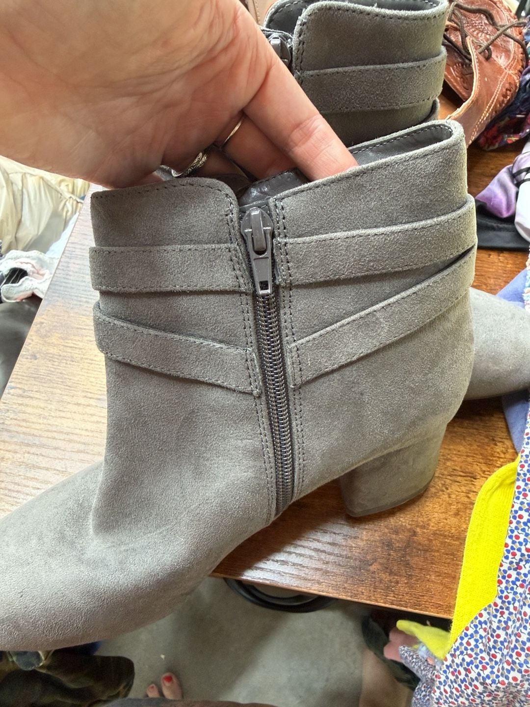REPORT KK-TAKISO Ankle Boots Size 9M/40 Gray Block Heel Faux Suede 6