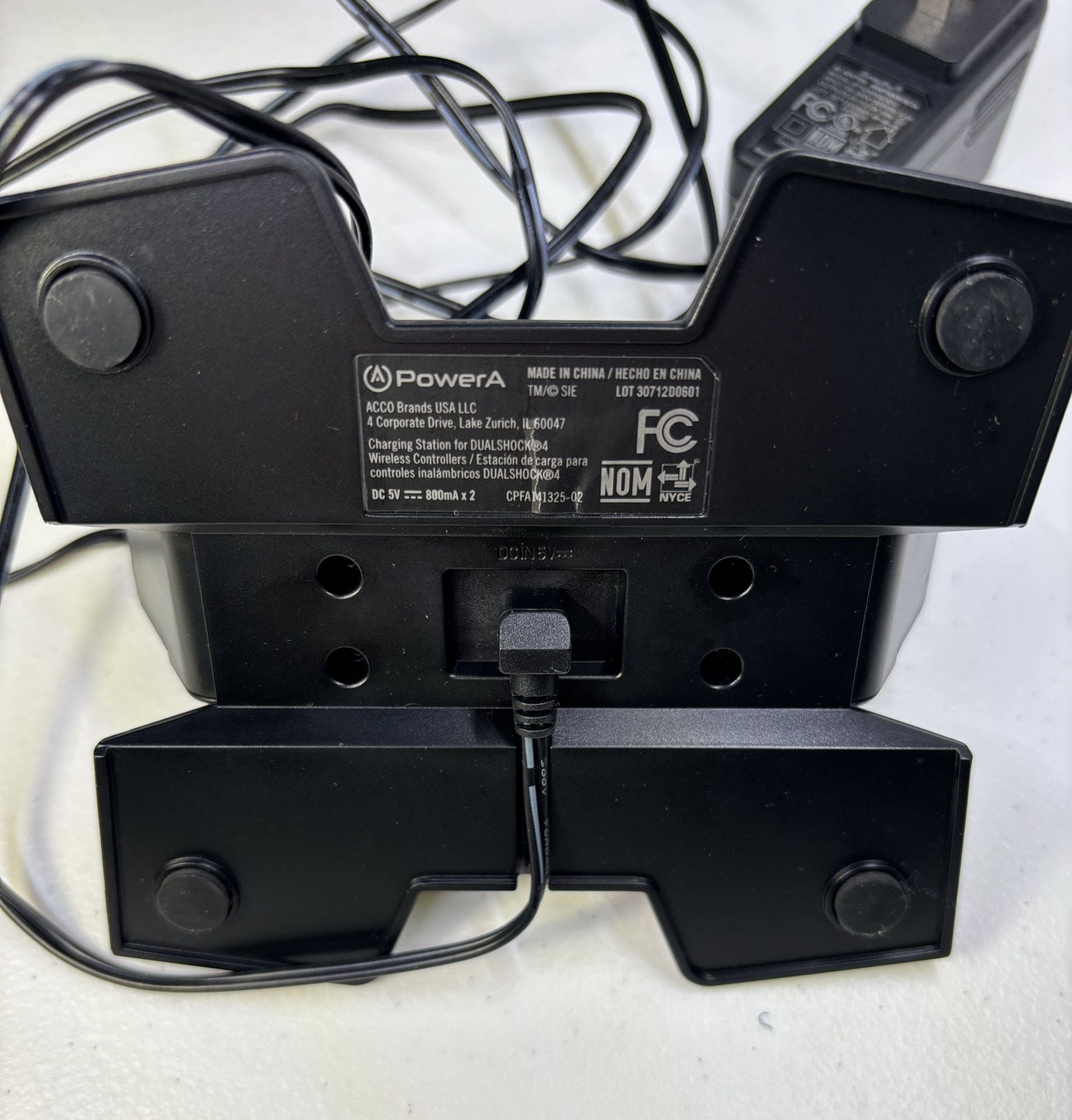 Sony PlayStation Move Charging Station with AC Adapter 3