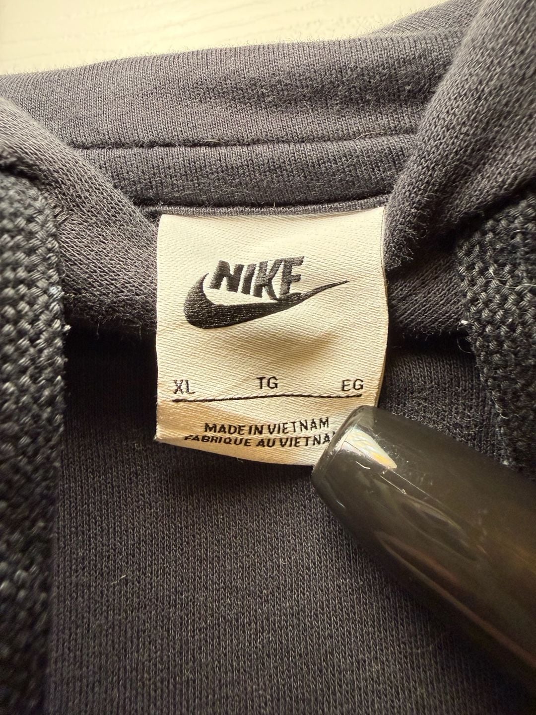 Nike Hoodie Sweatshirt Size XL Black Embroidered Logo Pullover Fleece 5