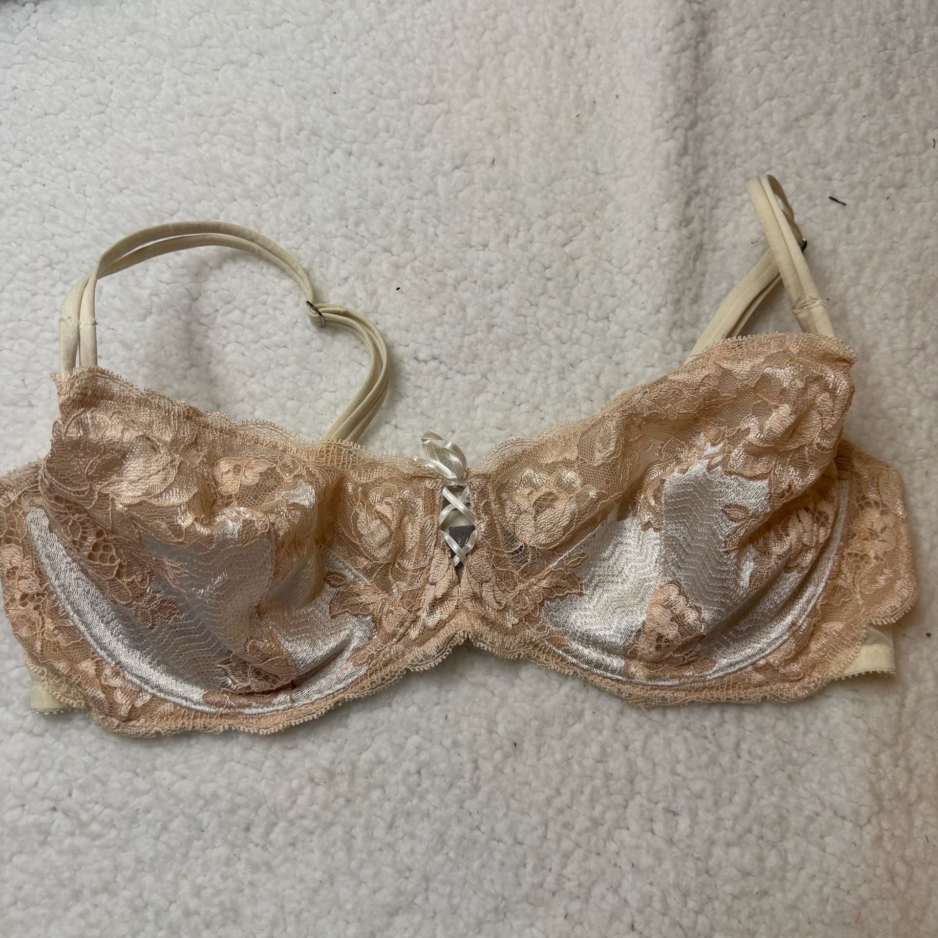 Victoria's Secret Unlined Demi Bra Size 38C Champagne Lace 2