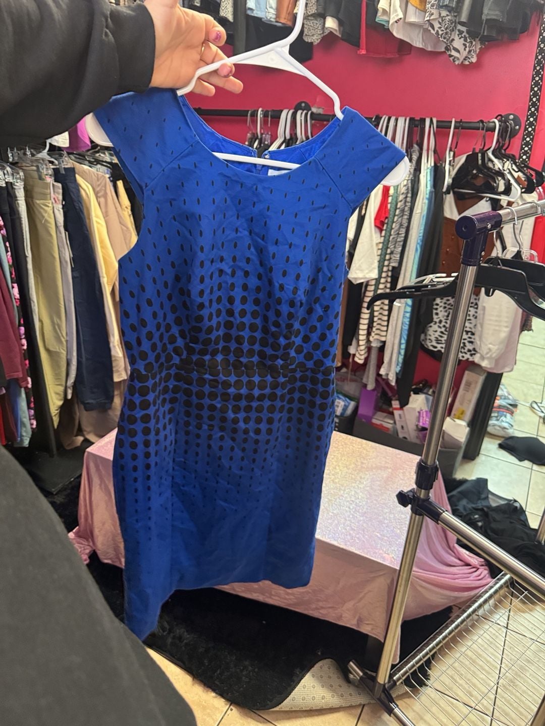 Liz Claiborne Polka Dot Sheath Dress Size 4 Blue Black 2