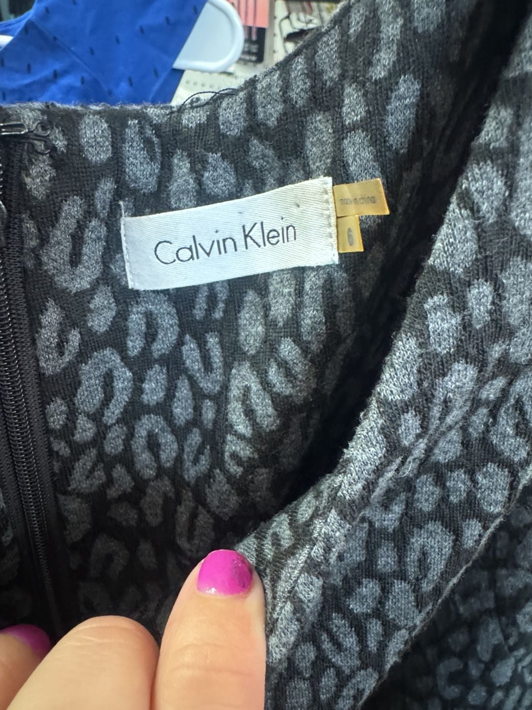 Calvin Klein Animal Print Dress Size 6 Gray Black Sleeveless Sheath 4