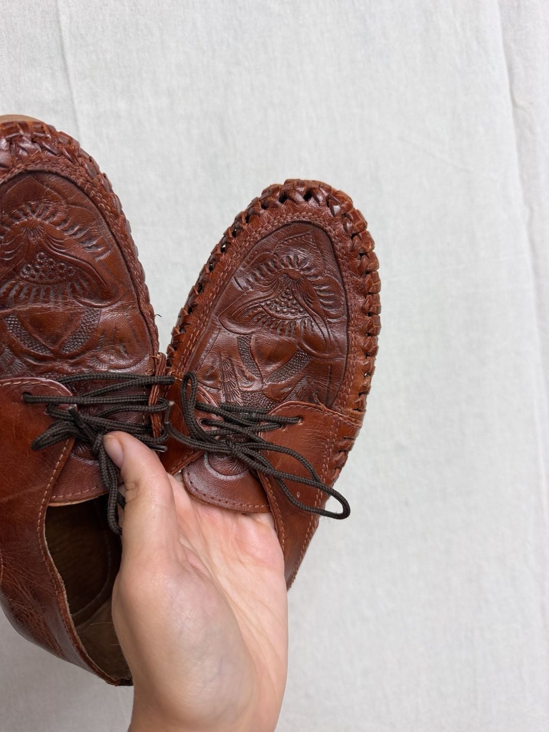 Vintage Tooled Leather Huarache Oxford Shoes Brown 2