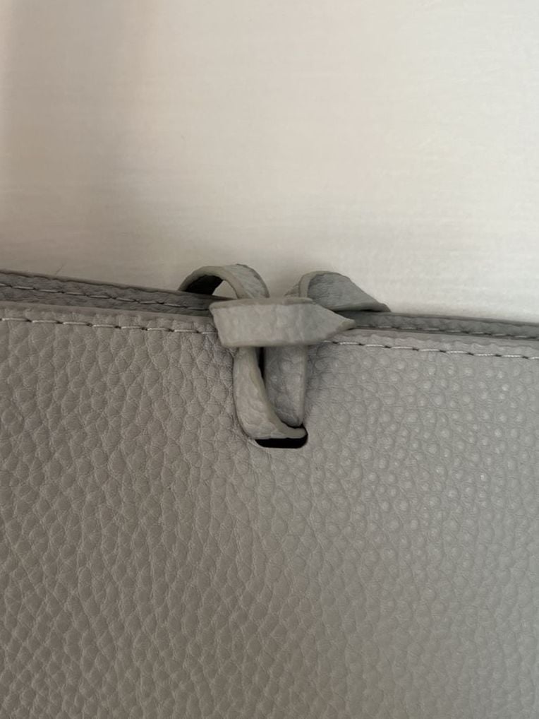 Badgley Mischka Gray Pebbled Leather Chain Tote Bag 7
