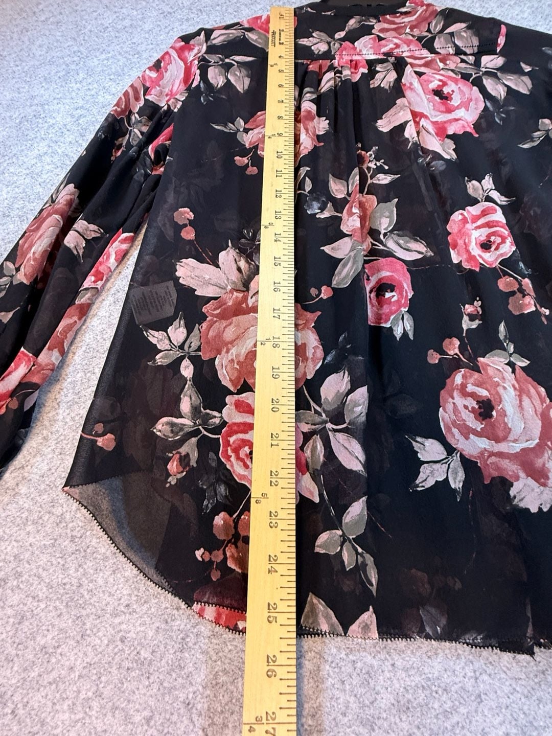 Joie Silk Floral Blouse Size XS Black Red Long Sleeve Pleated V-Neck 8