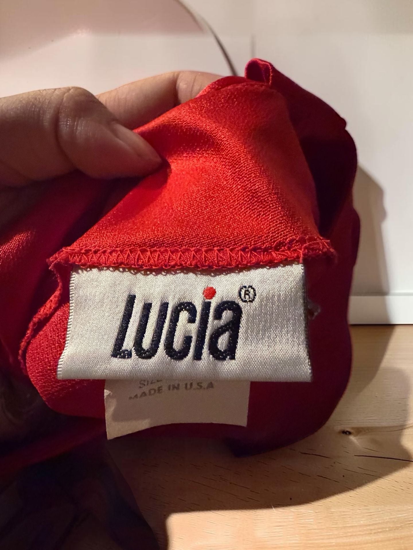 Lucia Blouse Size 6 Red Satin Bow Long Sleeve 4