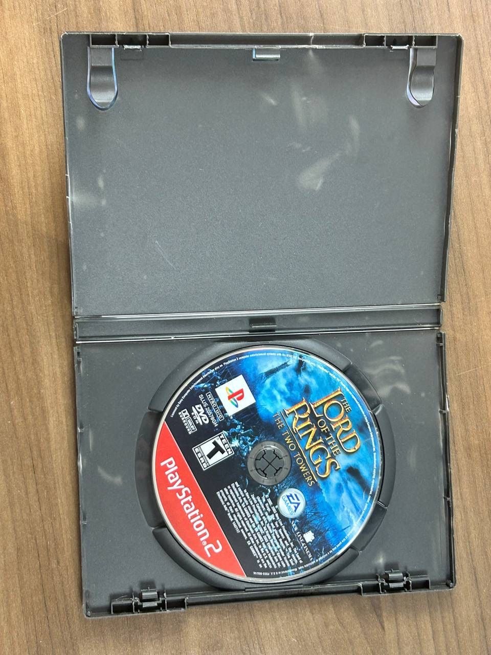 The Lord of the Rings The Two Towers PS2 2002 EA Games Disc Case No Manual 2
