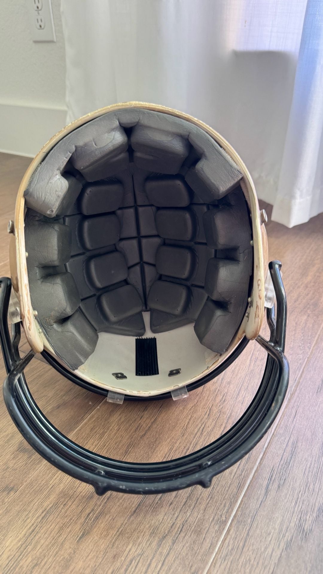Riddell Football Helmet Size Large Gold with Black Facemask 4