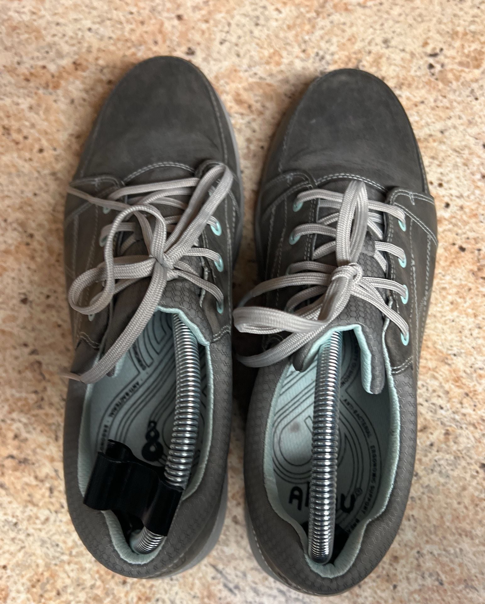 Ahnu Hiking Shoes Gray Leather 5