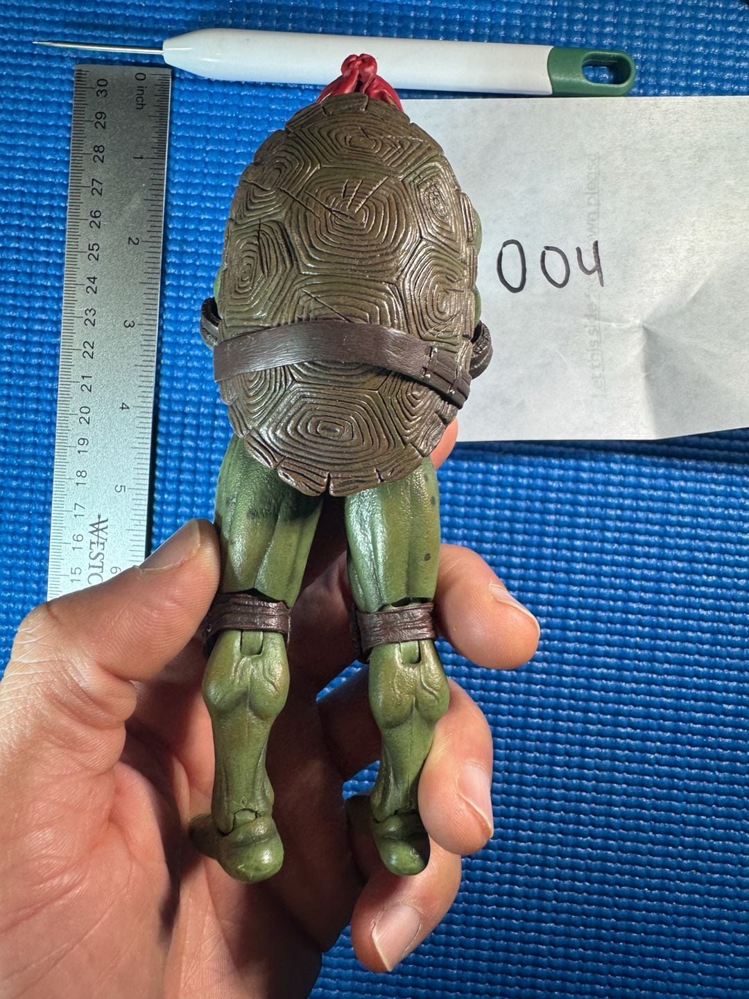 NECA Teenage Mutant Ninja Turtles Raphael Action Figure 3