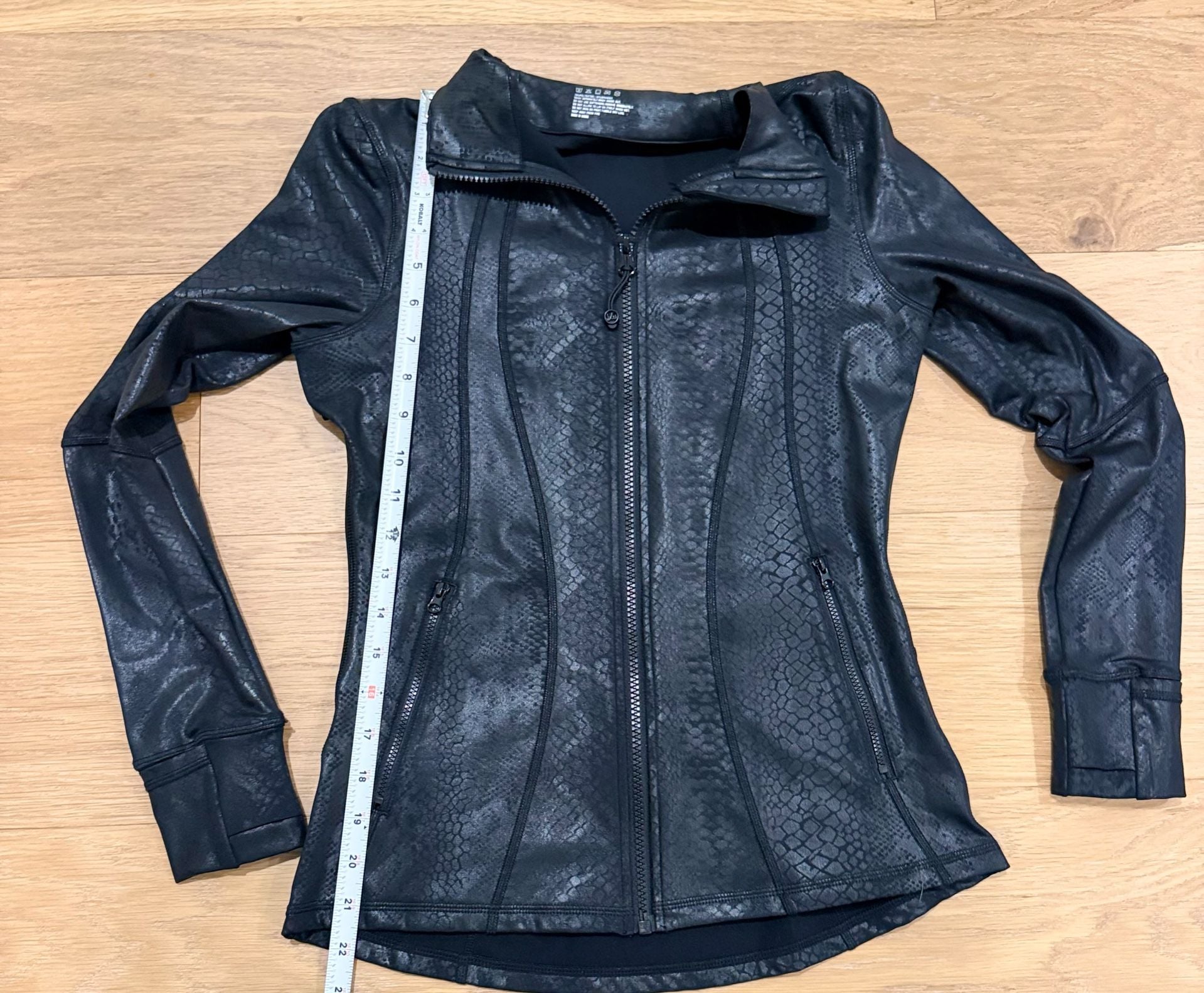 Lululemon Blokette Define Jacket Black Snake Foil Print 8