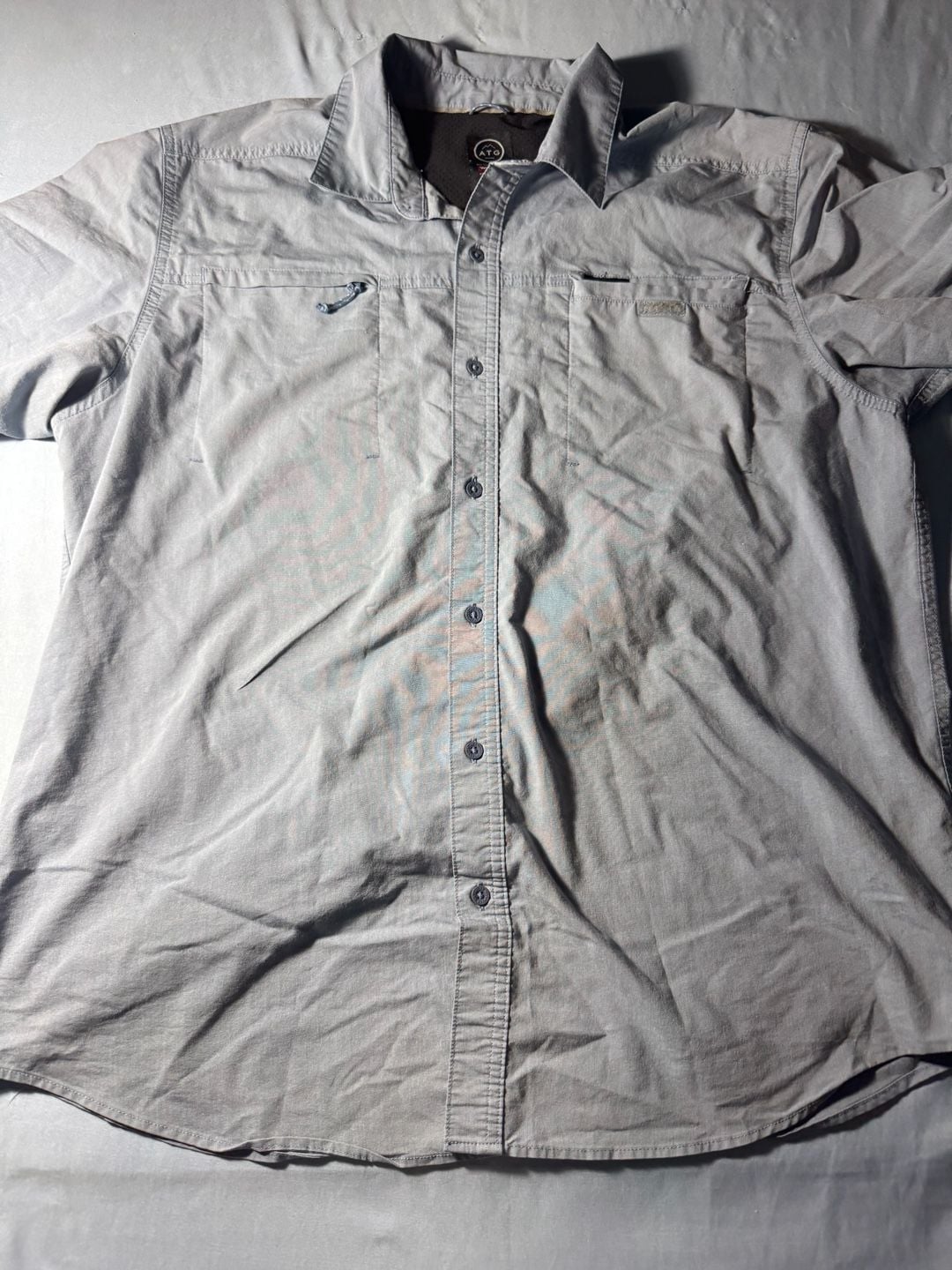 Wrangler ATG Short Sleeve Shirt Size XL Grey Performance Button Up 2