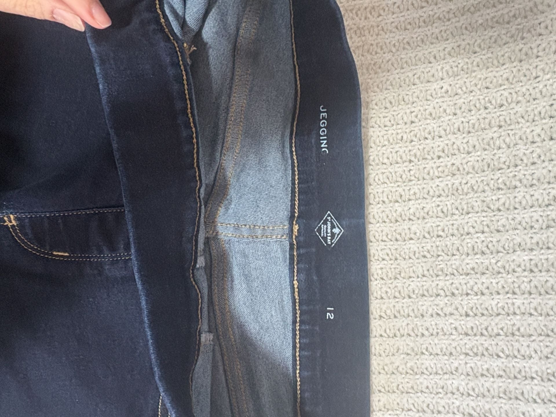 St John's Bay Jegging Size 12 Dark Wash Denim Pull On Skinny Jeans 7