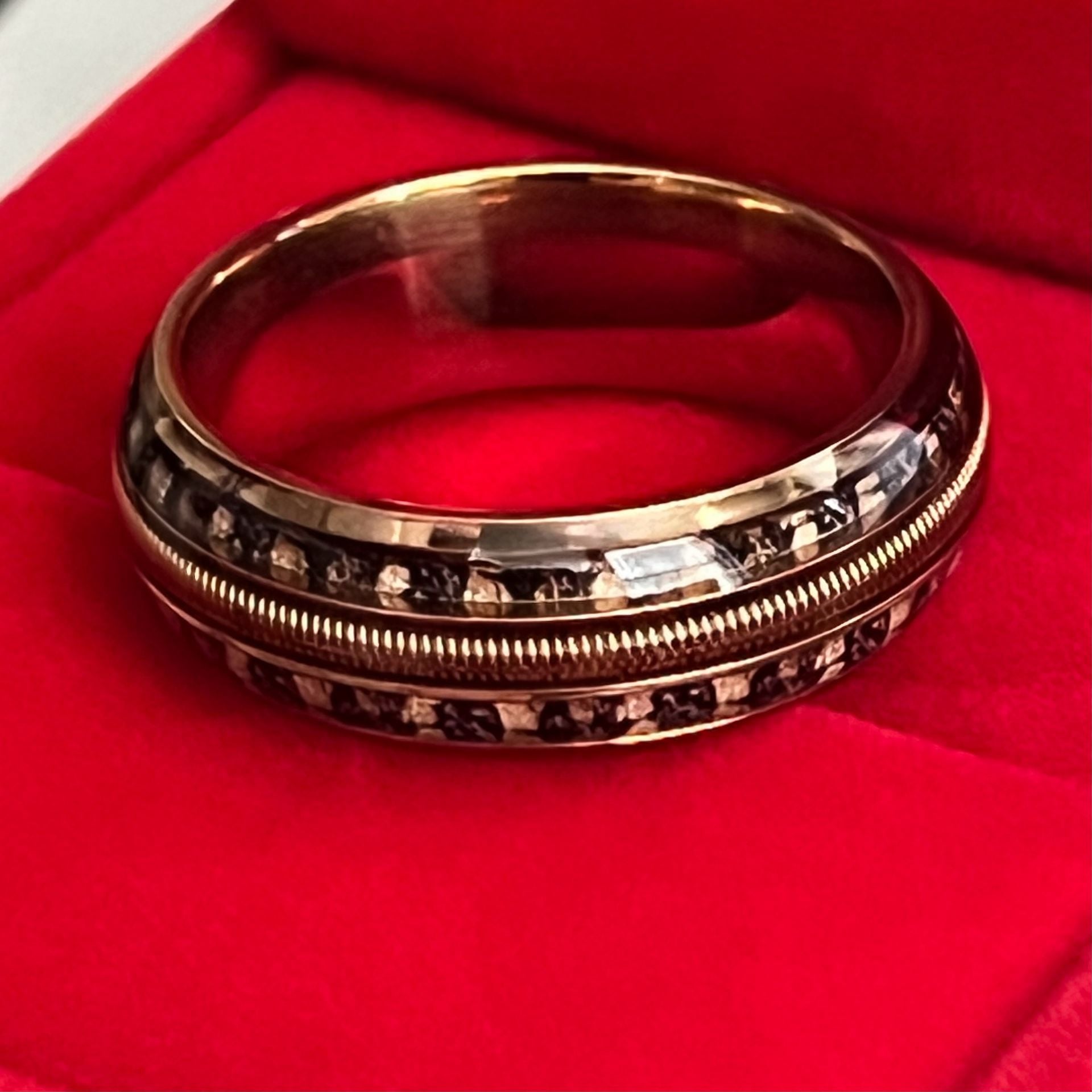 Titanium Gold Tone Meteorite Inlay Grooved 8mm Band Ring Size 11 5