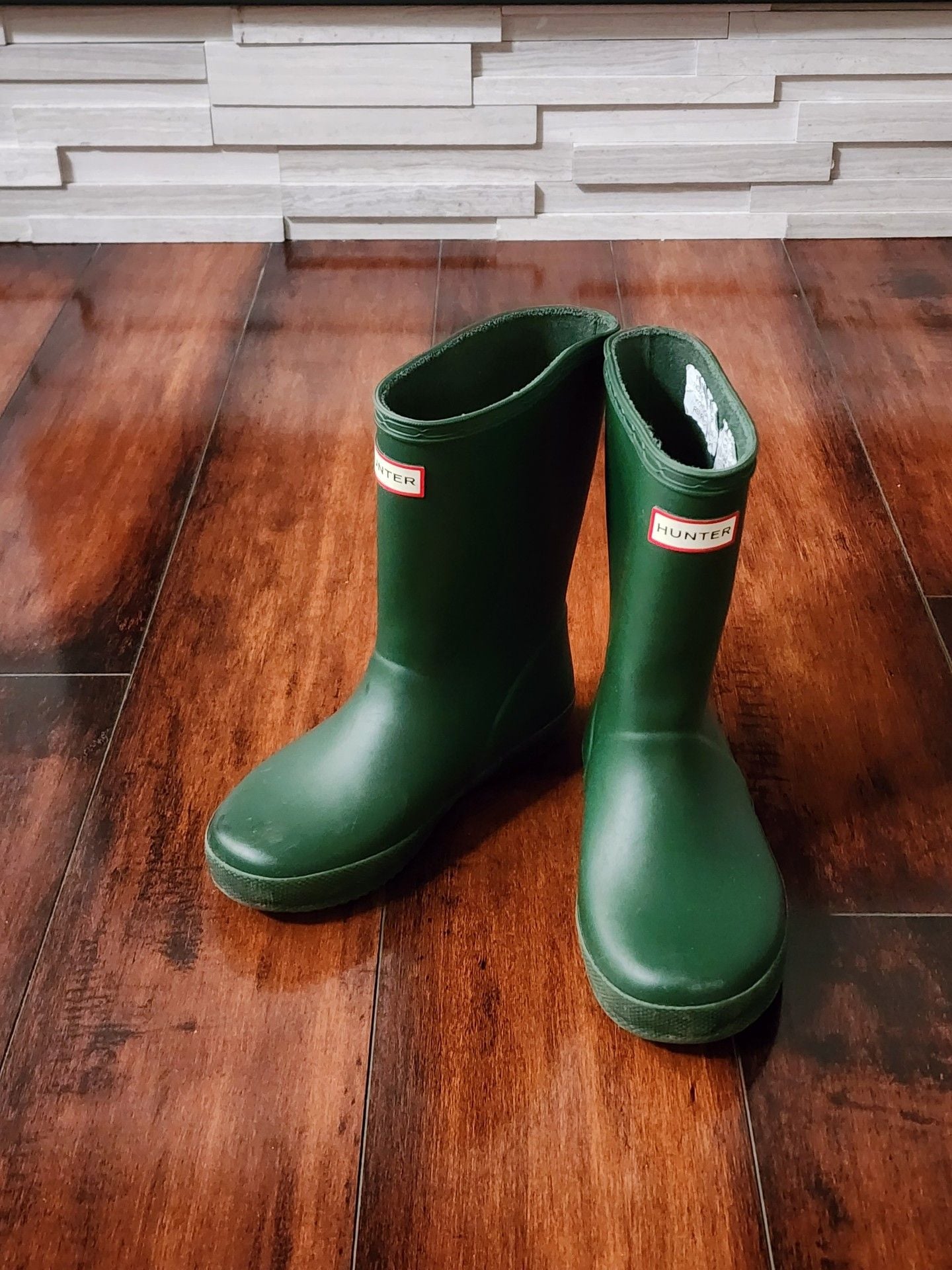 Hunter Original Green Rain Boots Boys 12 / Girls 13
2