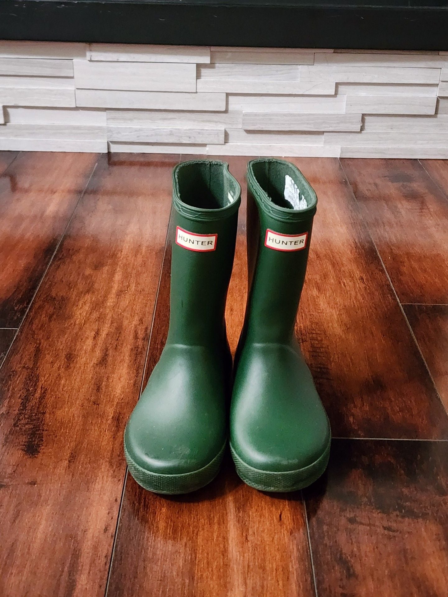 Hunter Original Green Rain Boots Boys 12 / Girls 13
3