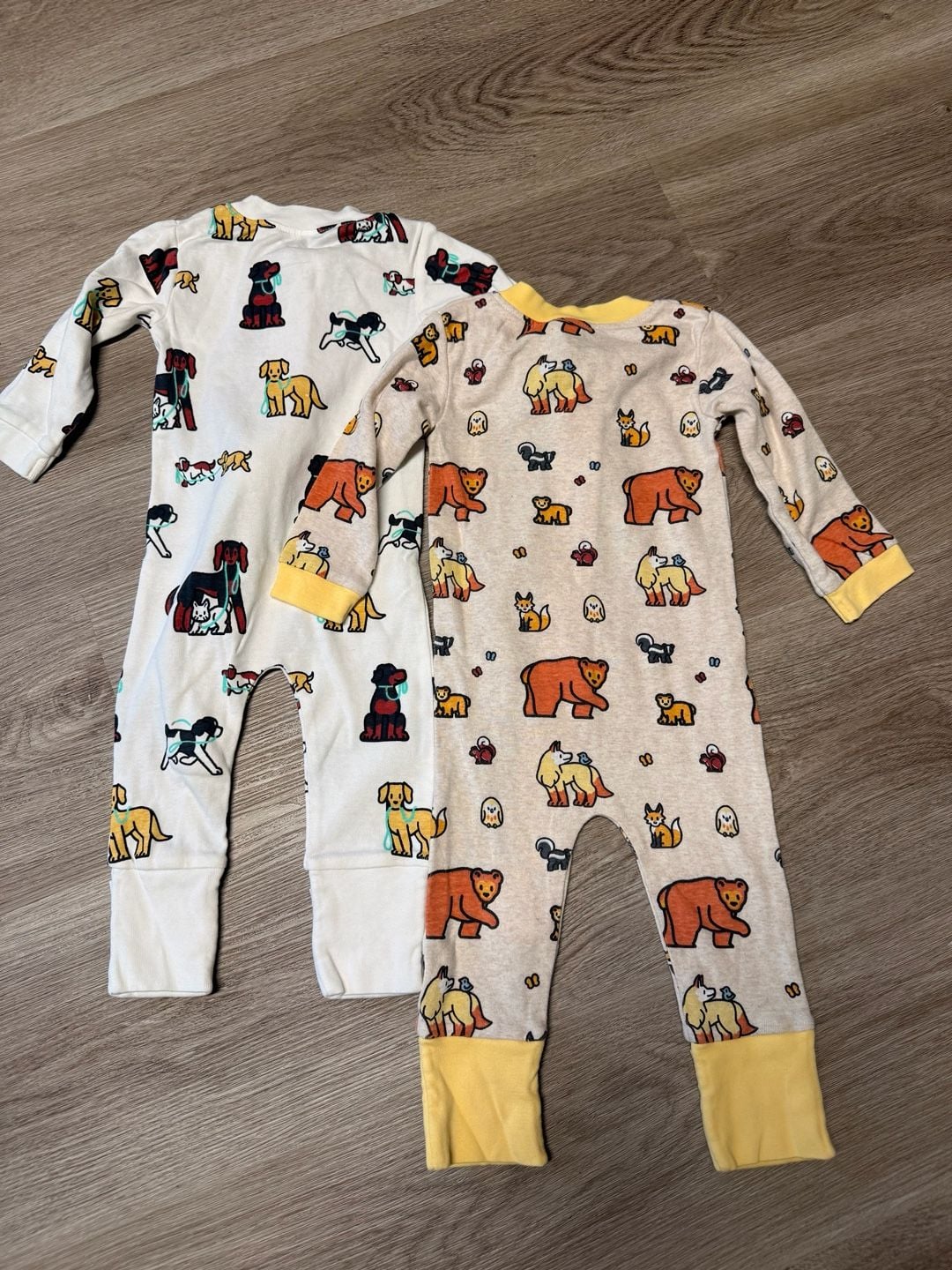 2 Monica + Andy Sleep Suit Lot Size 3-6M Animal Print 4