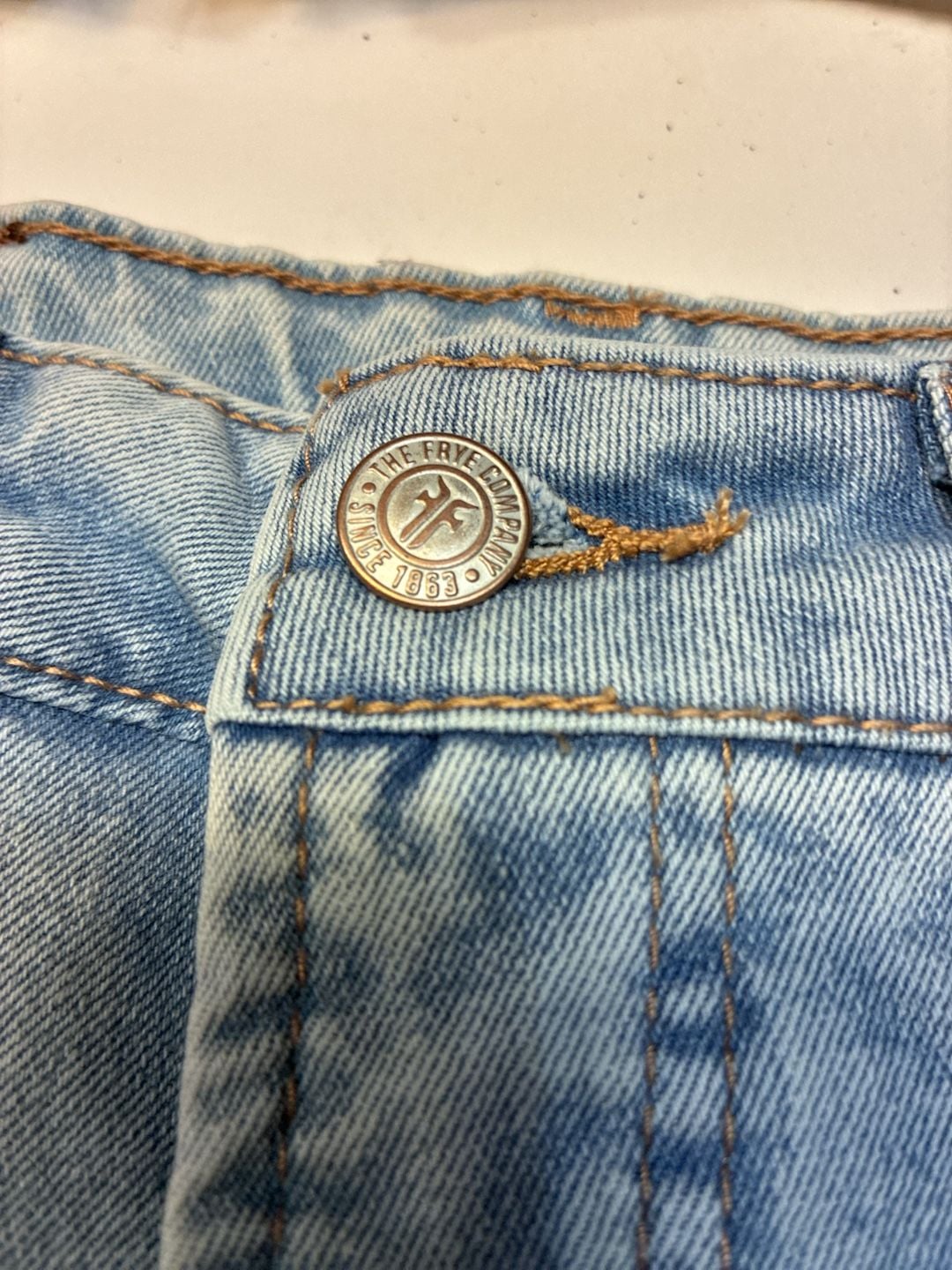 Frye Light Wash Straight Leg Jeans Size 4/27 Light Blue Denim 2