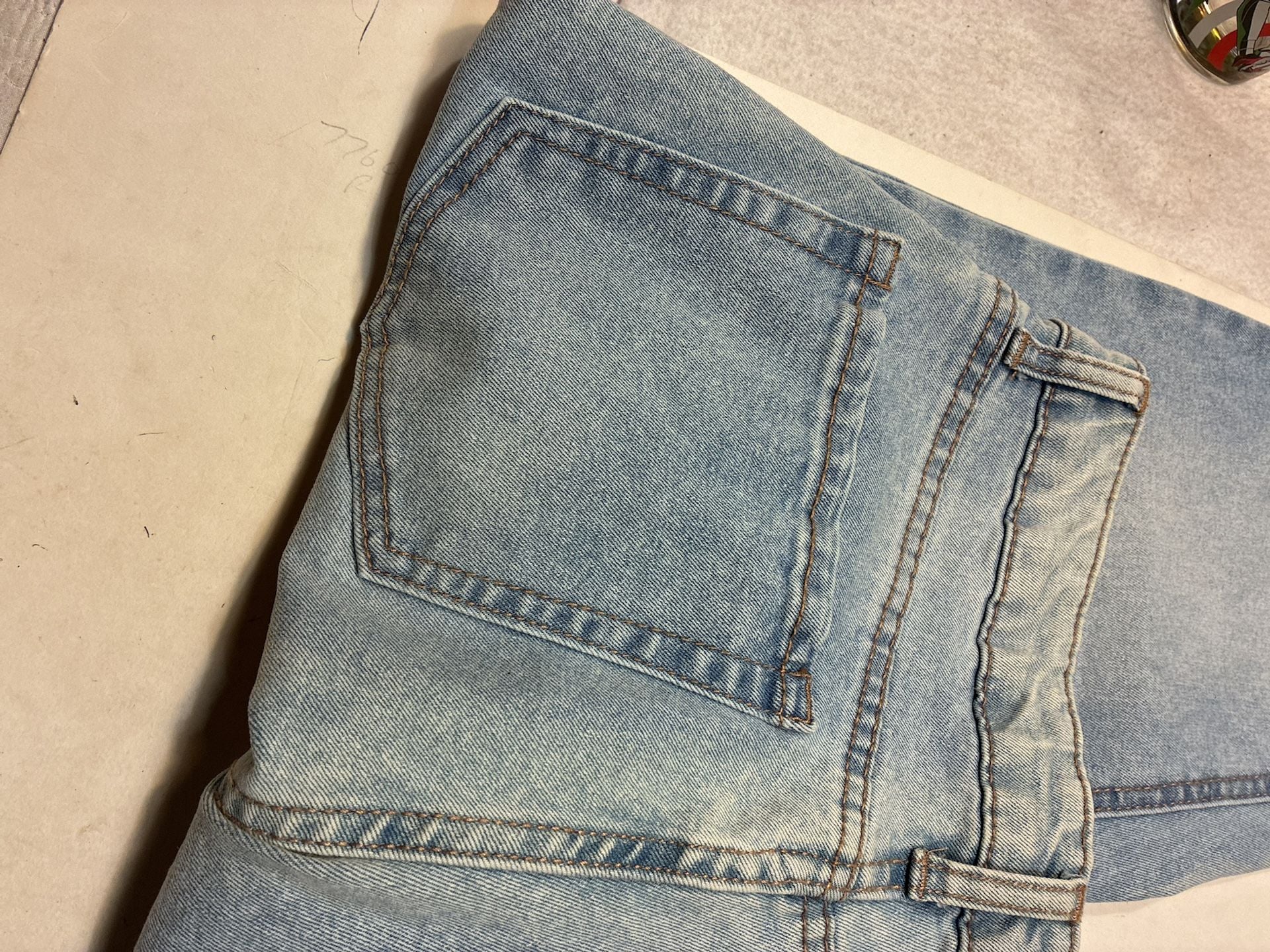 Frye Light Wash Straight Leg Jeans Size 4/27 Light Blue Denim 10