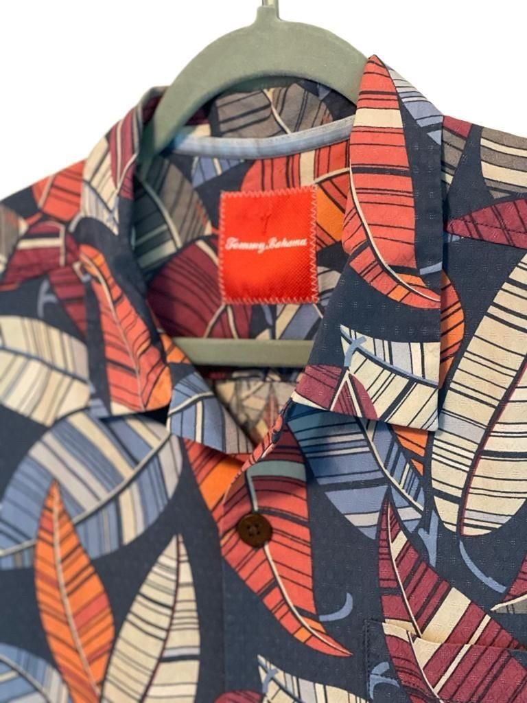 Tommy Bahama Mens Silk Hawaiian Shirt Medium Abstract Leaf Short Sleeve Cruise 6