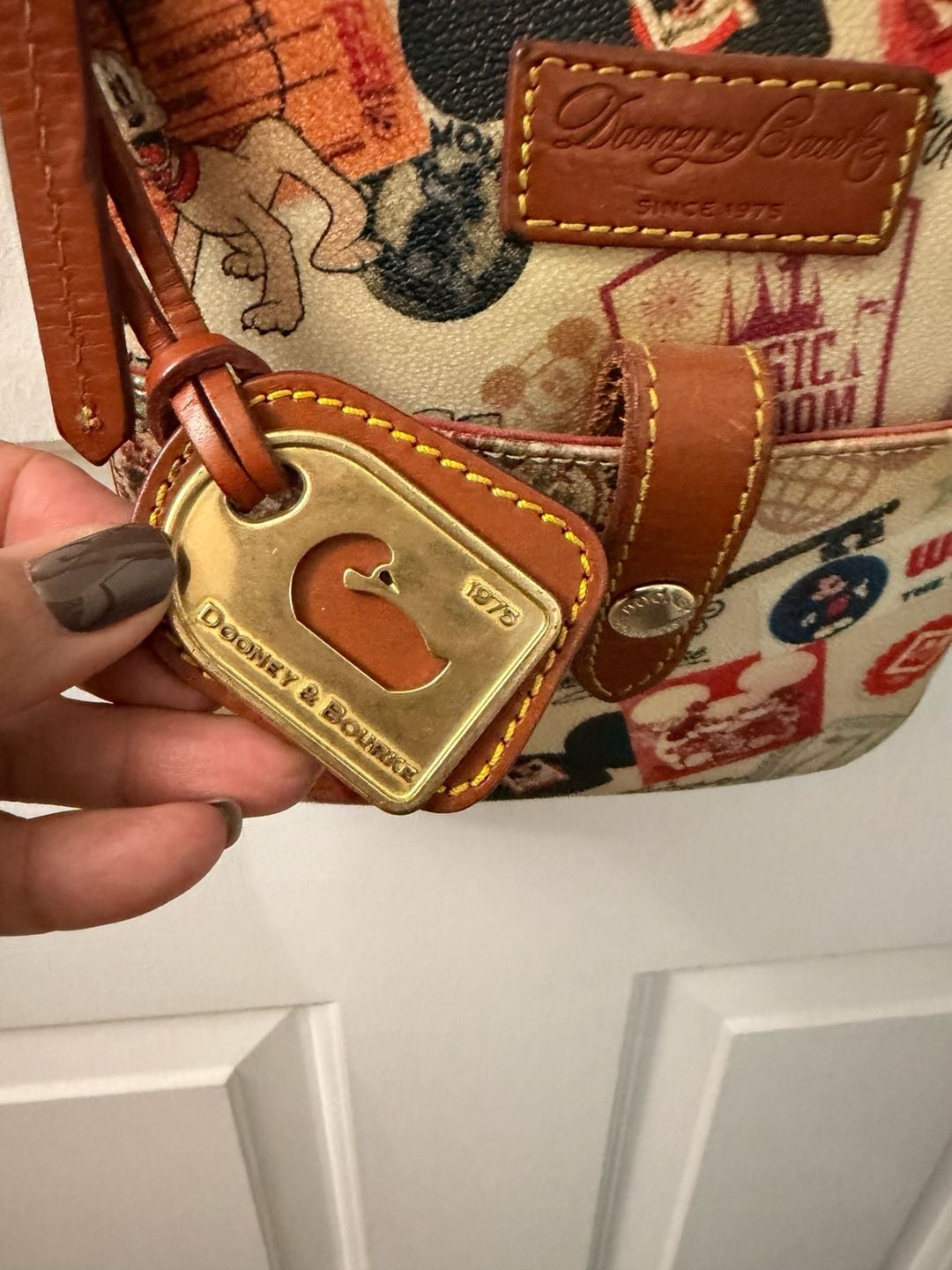 Dooney & Bourke Disney Parks Sketch Crossbody Bag 3