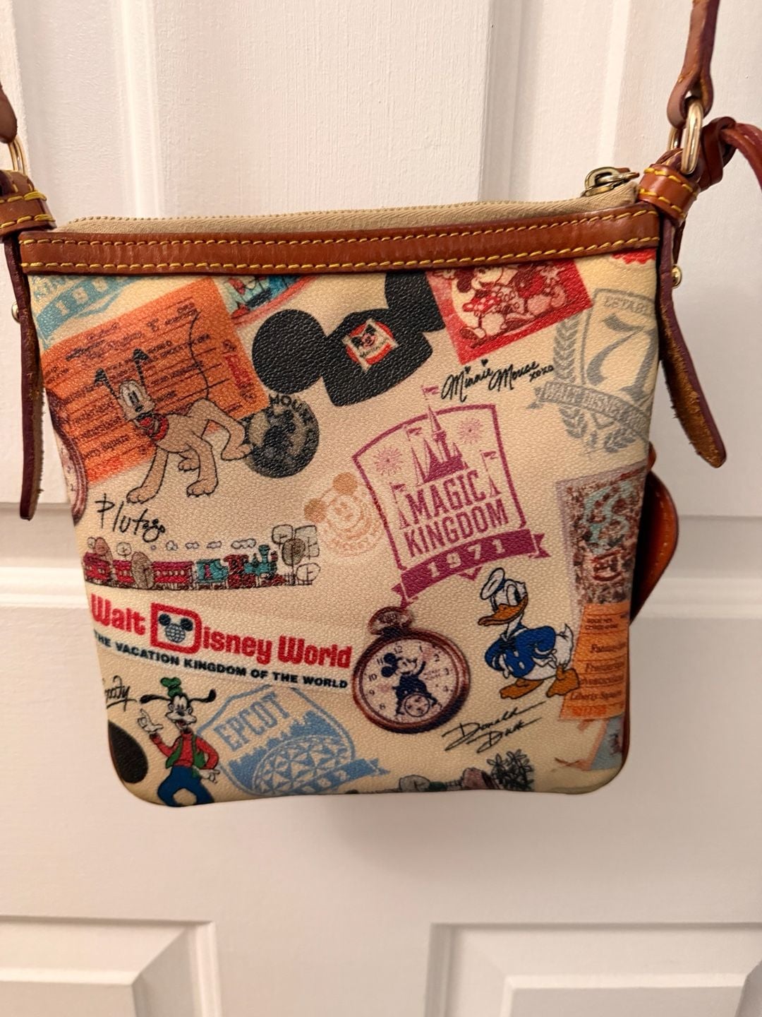 Dooney & Bourke Disney Parks Sketch Crossbody Bag 4