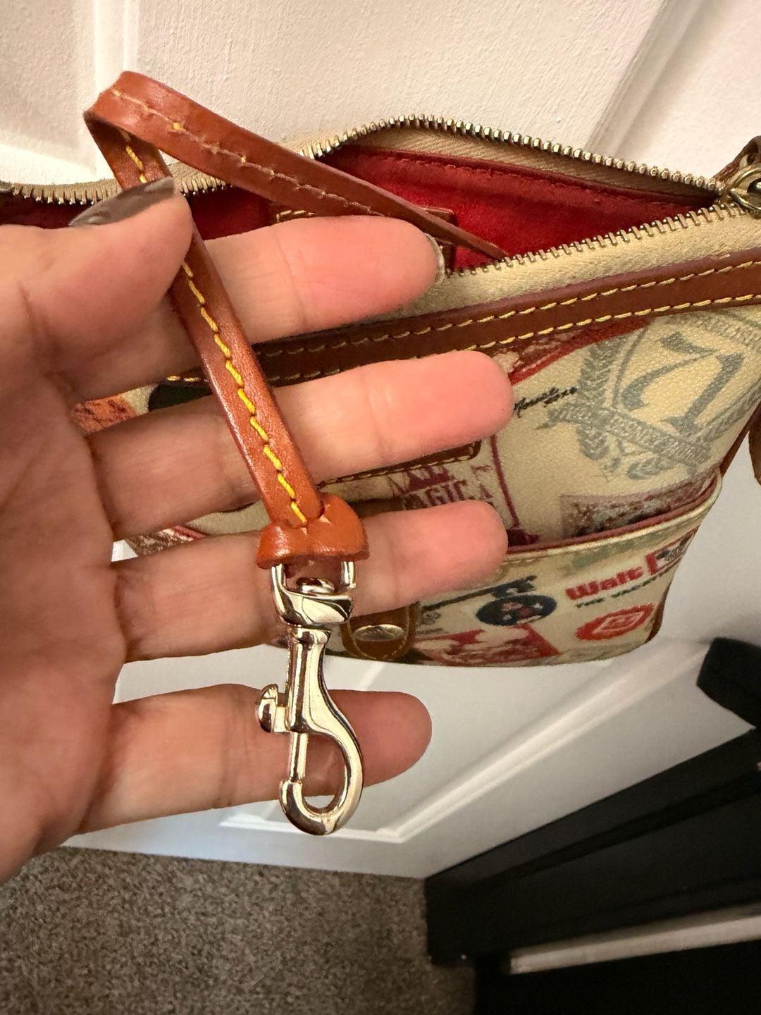 Dooney & Bourke Disney Parks Sketch Crossbody Bag 7