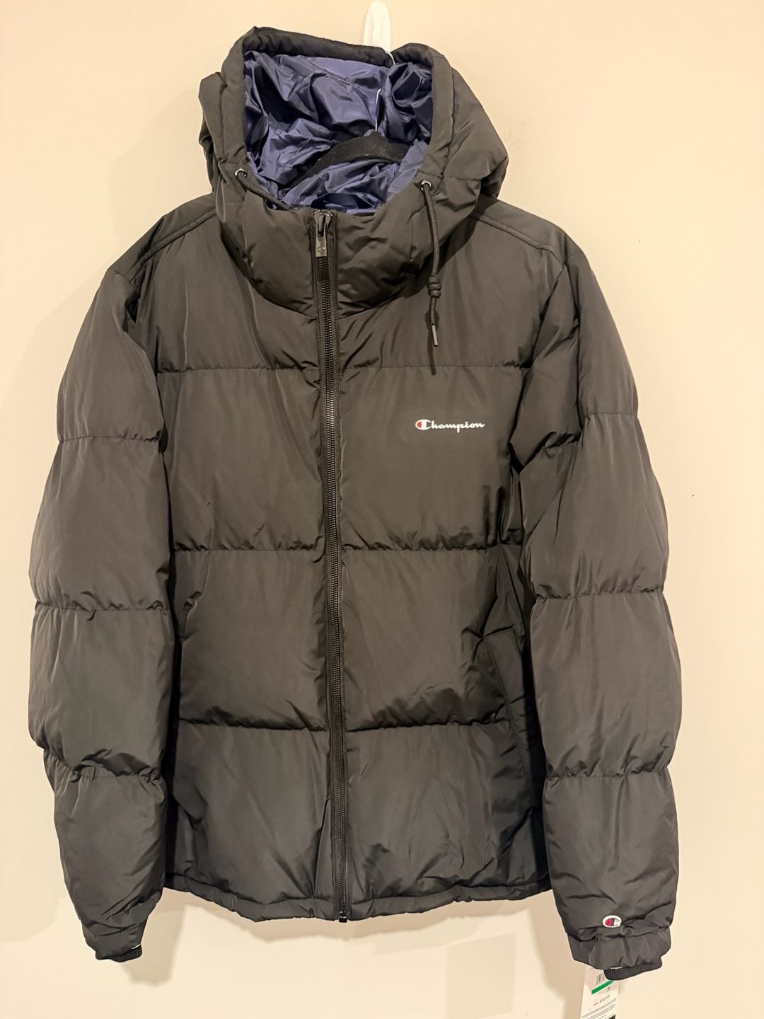 Champion Heavyweight Hooded Puffer Jacket Black Size Large 4