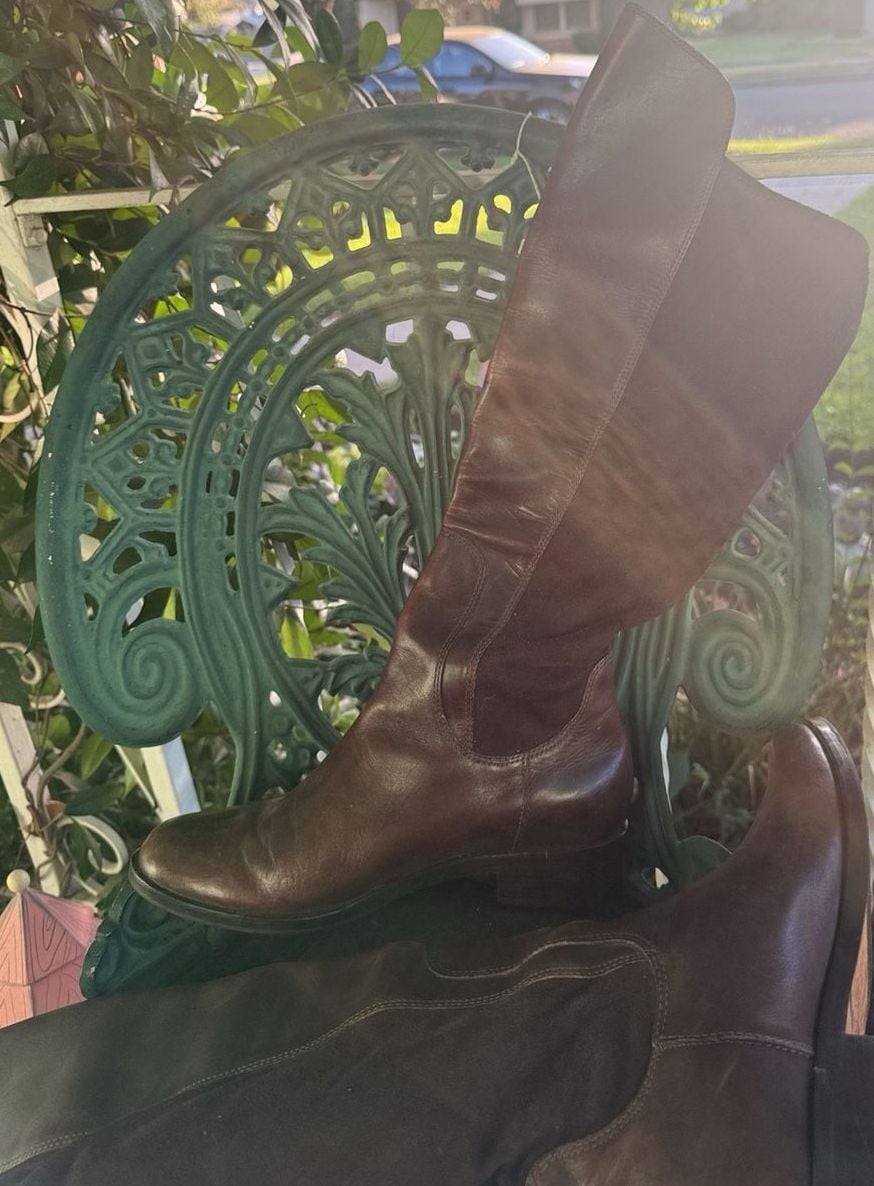 Nike Air Leather Equestrian Boots Size 8B Brown 4
