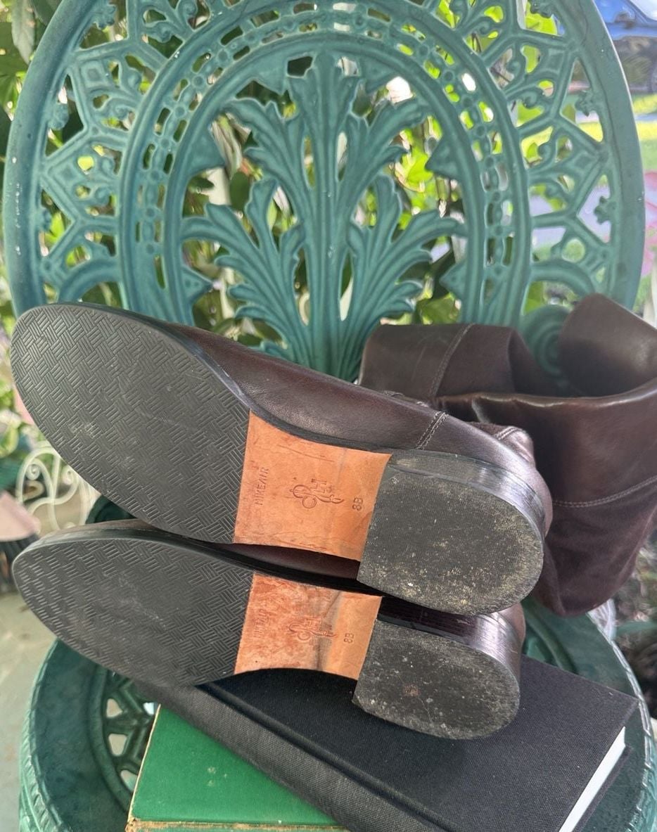 Nike Air Leather Equestrian Boots Size 8B Brown 11