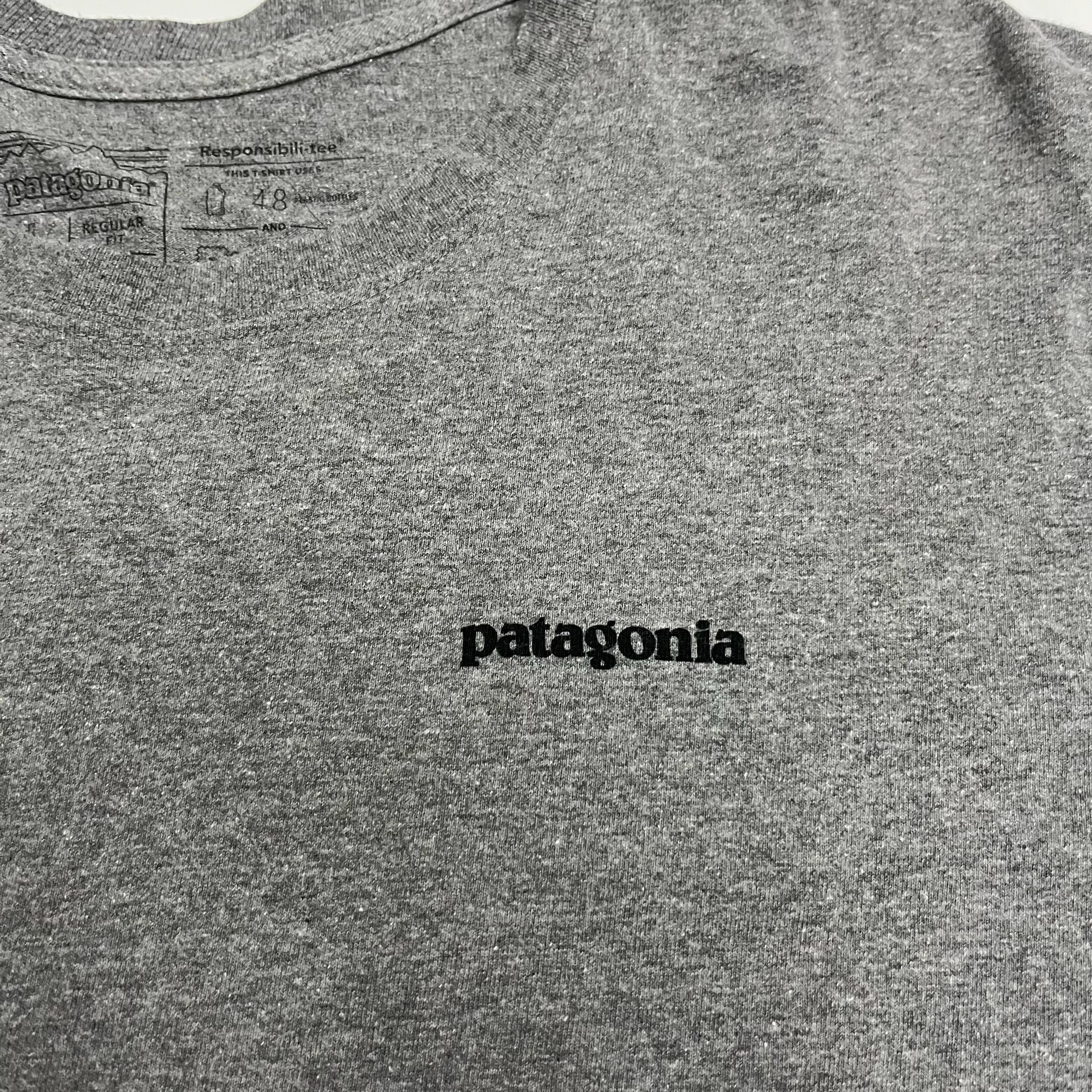 Patagonia Long-Sleeved P-6 Logo Responsibili-Tee Size L Gray 7