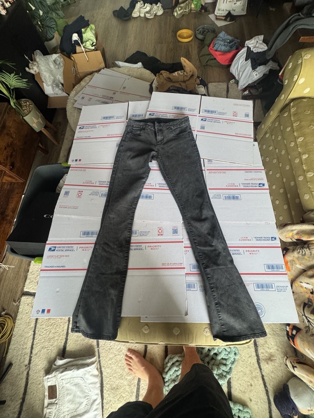 KUT from the Kloth Flare Black Jeans 2