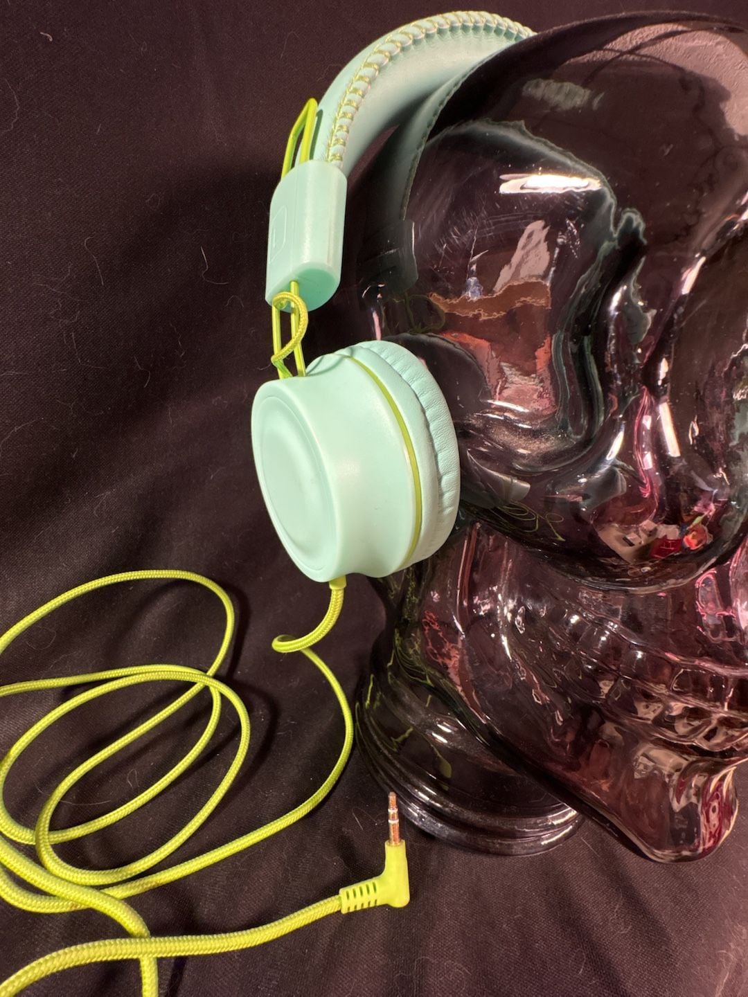 Powmee M2 Wired On-Ear Headphones Mint Green Lime 2