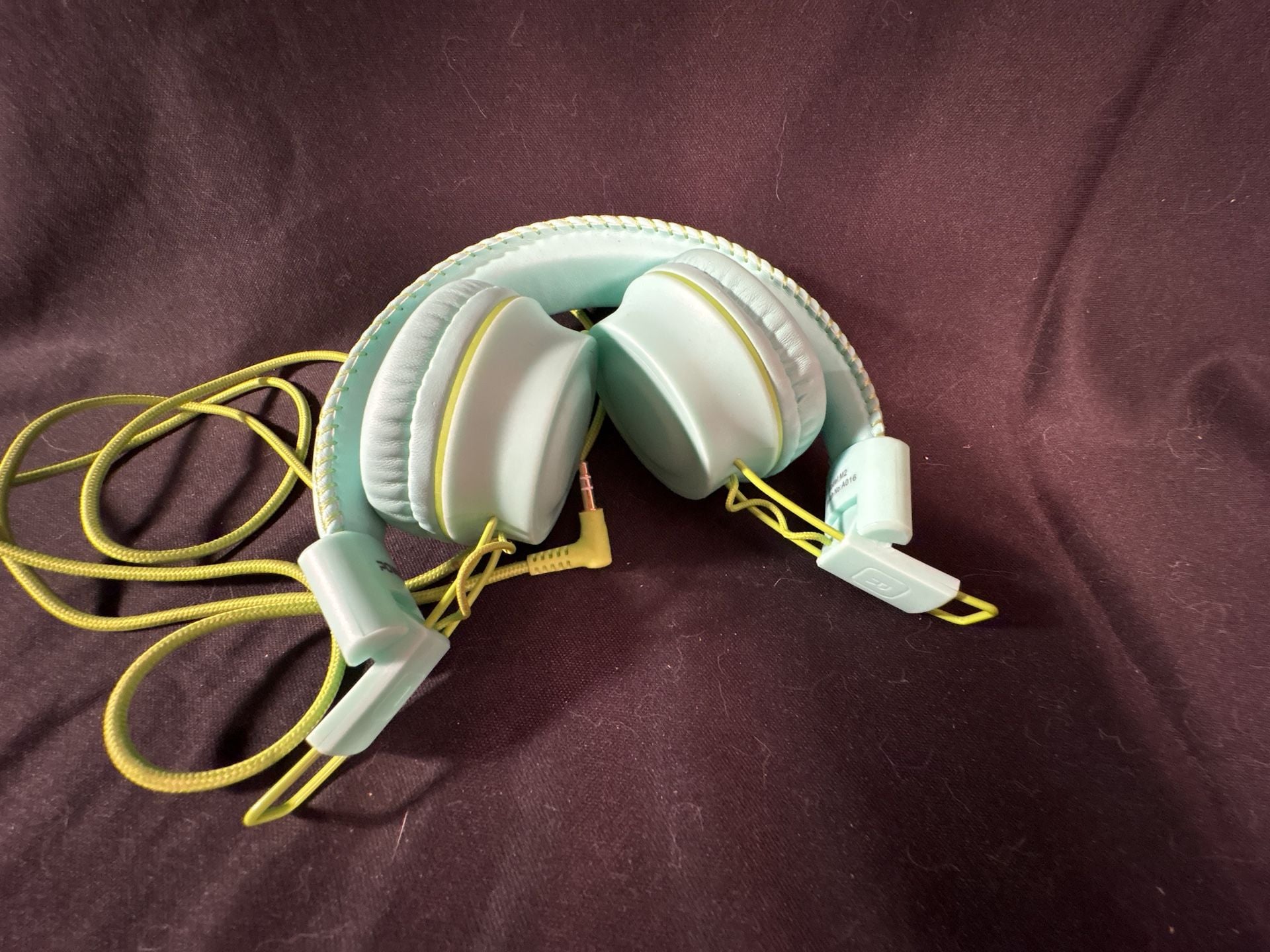 Powmee M2 Wired On-Ear Headphones Mint Green Lime 6
